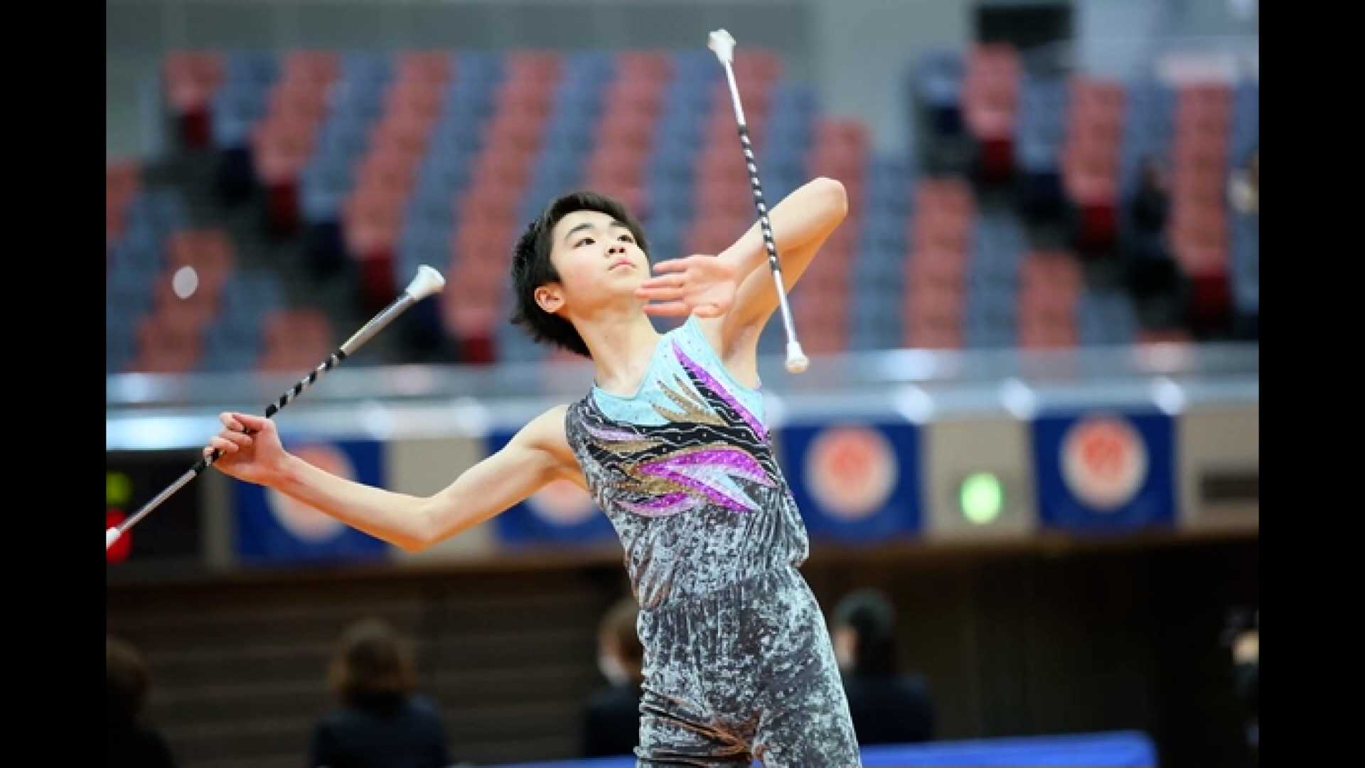 世界の頂点”見えた！ 圧倒的に女子の多い「バトントワリング」で高２