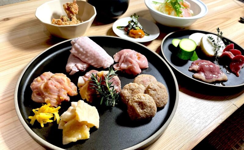 九州初上陸の「Senca鶏」を、熱々の焼肉スタイルで頬張ろう！ - RKB