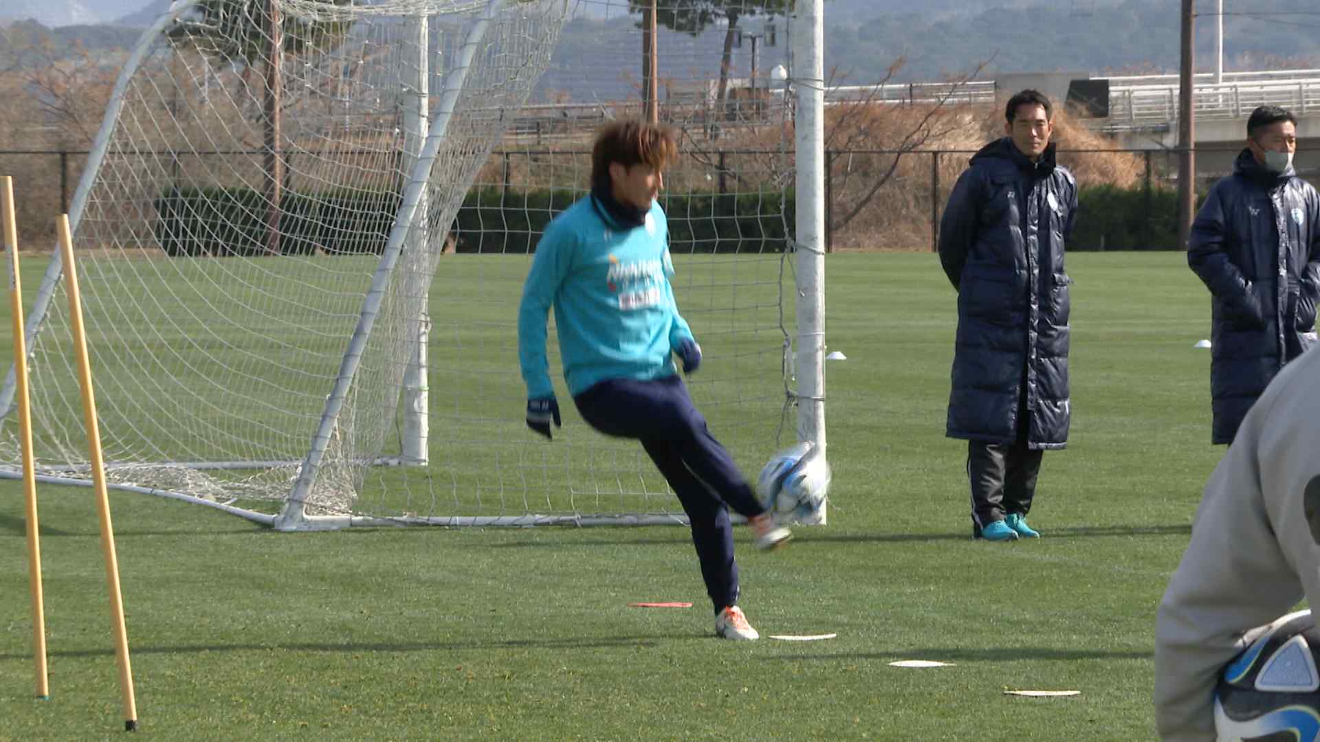 サッカーJ1「アビスパ福岡」得点力アップの鍵は佐藤凌我選手