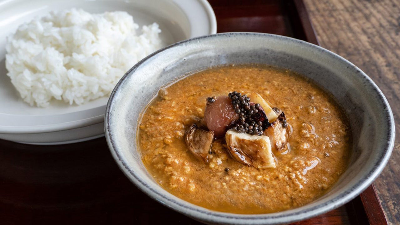 カレー歴8年、20歳で独立。色と香りを操る日本家屋のカレー店 - RKB