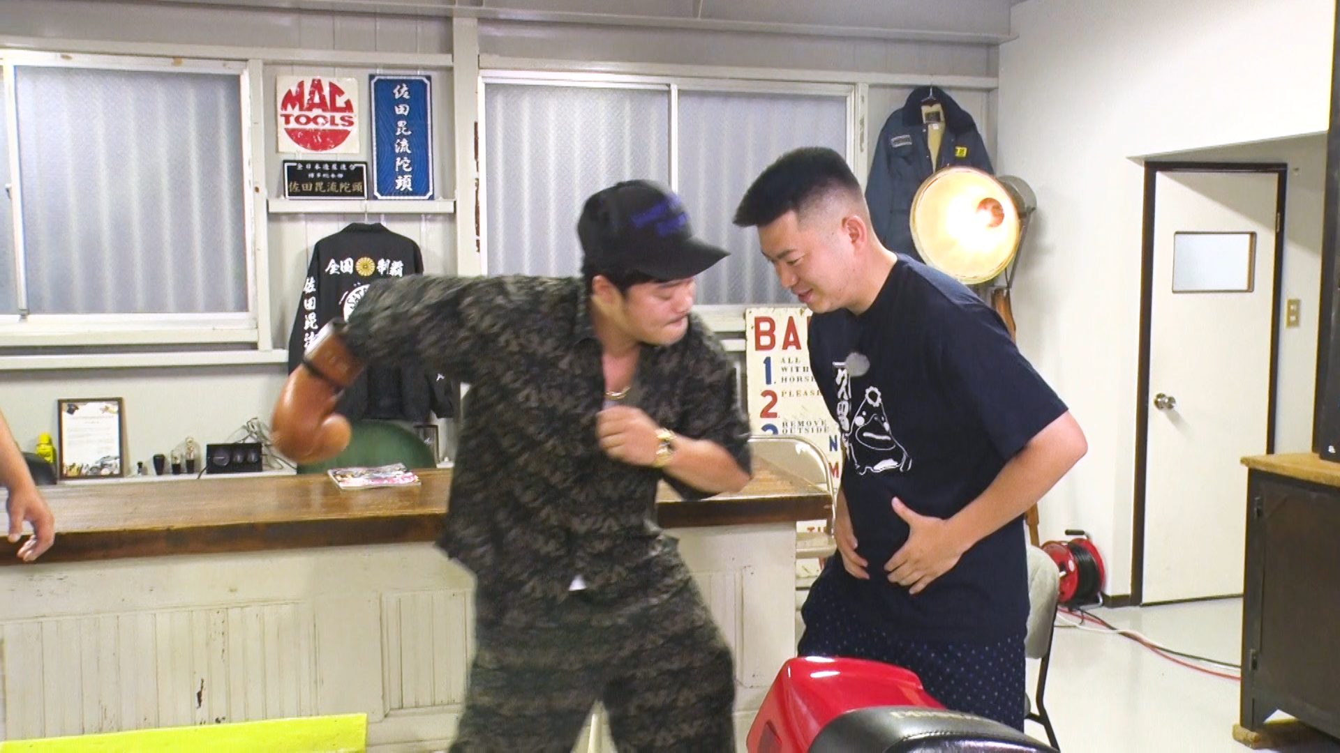 57 バットボーイズ佐田の「秘密基地」に潜入！ - RKB毎日放送