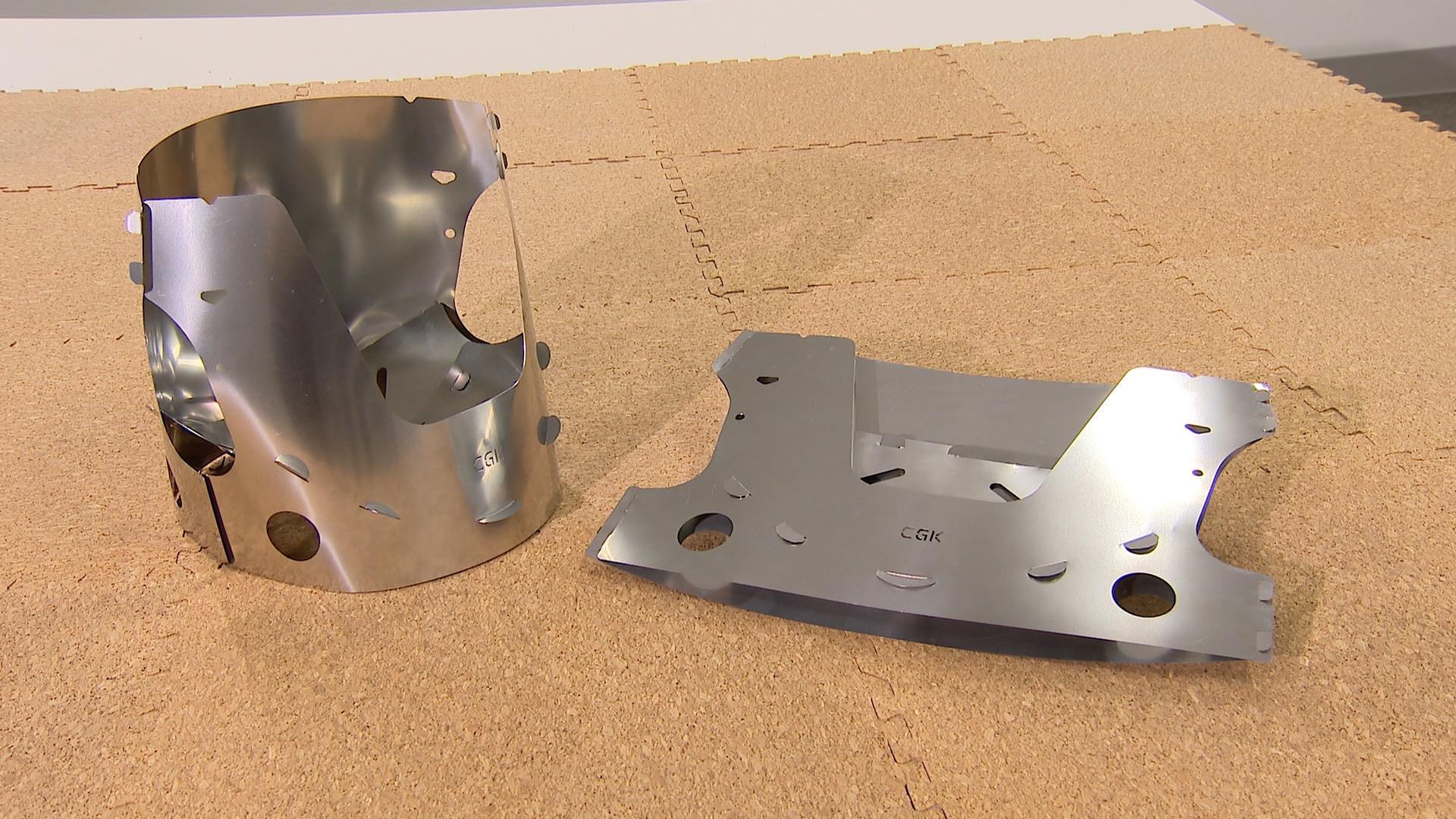 たためばPCサイズや名刺サイズに！'ソロキャン'におススメ！！ 鉄の