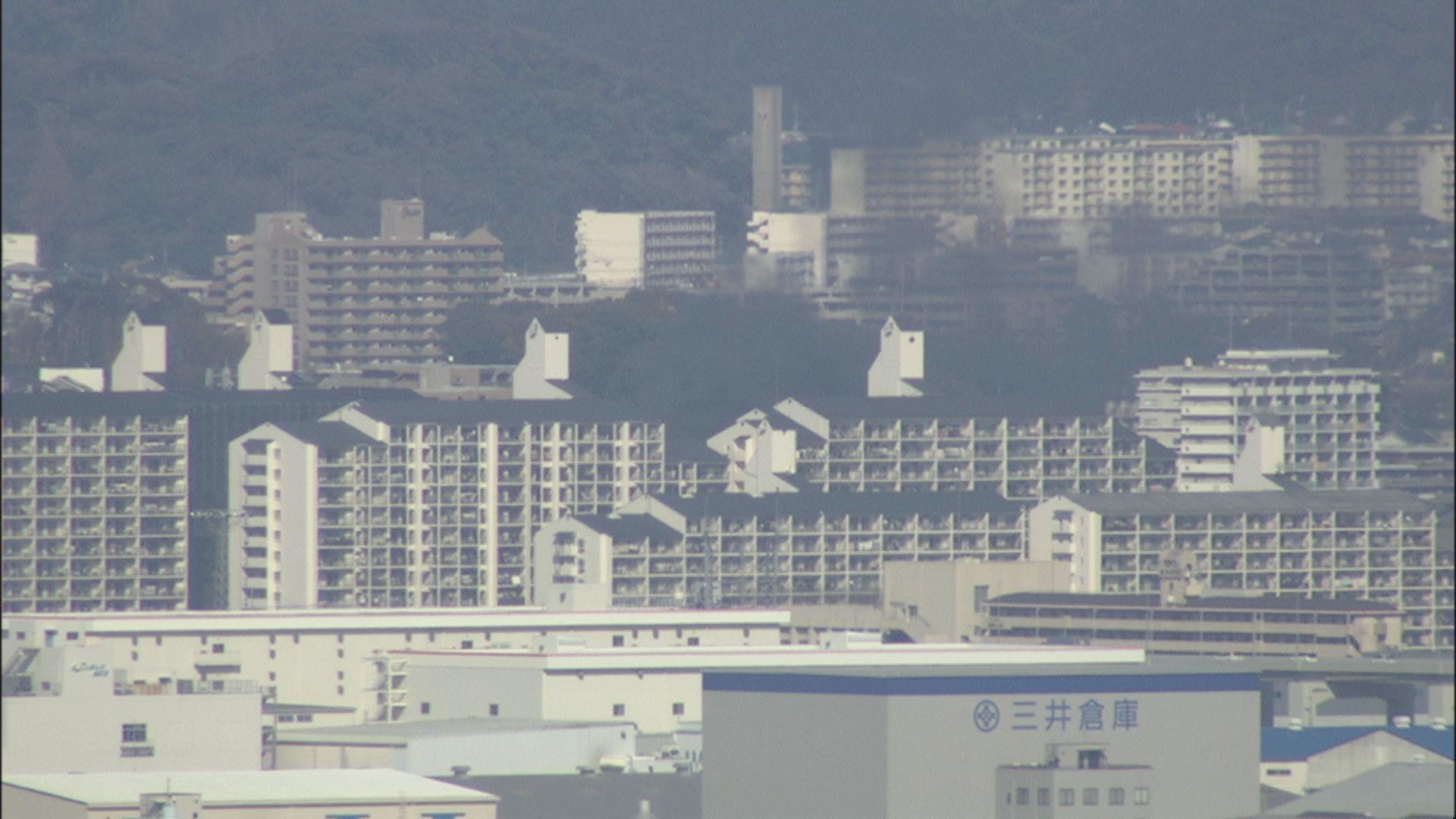 福岡市東区の住宅から黒煙上がる 高齢の夫婦2人搬送 - RKB毎日放送