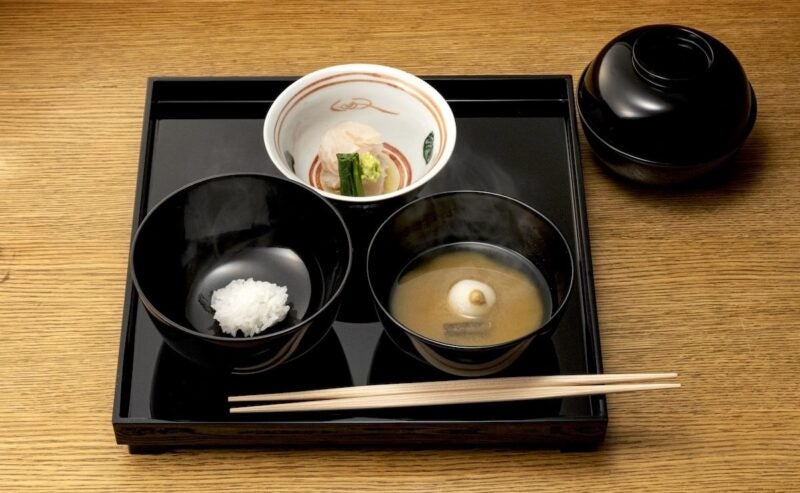 茶懐石」を気軽に体験。伝統文化の粋が待つ西中洲の名店へ - RKB毎日放送