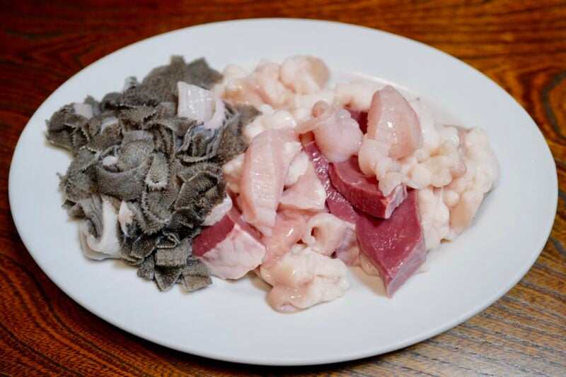 福岡「HARU GALLERY」にて、唐津焼・隆太窯の中里健太さんによる個展