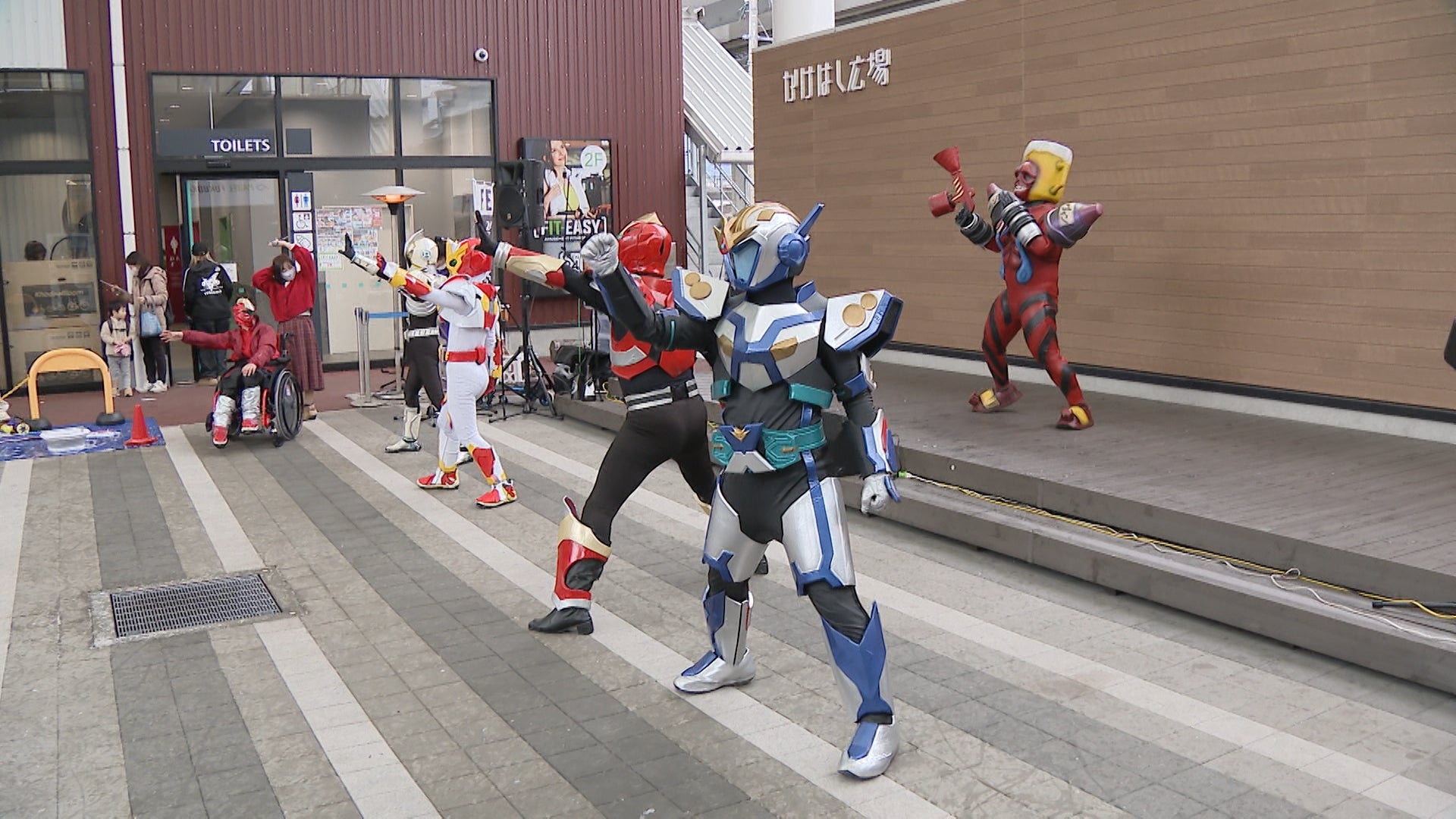 あなたの夢のお手伝い タクシードライバーはご当地ヒーロー - RKB毎日放送