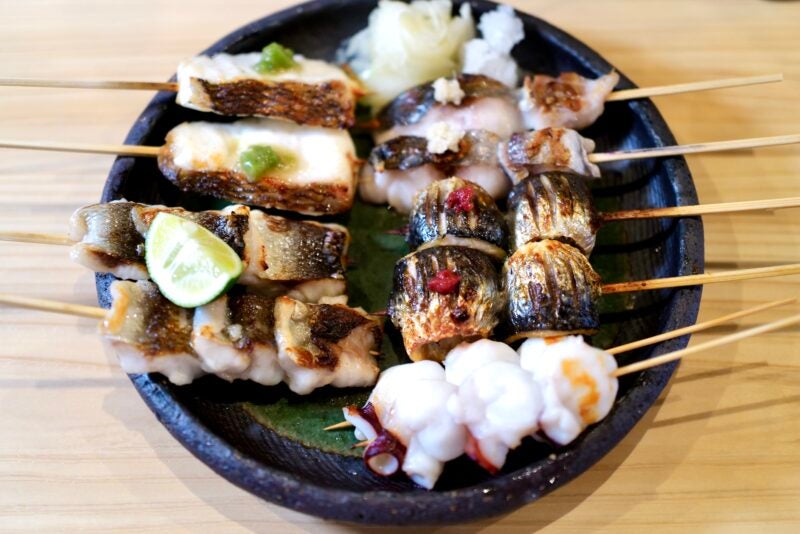 陶器市で賑わう有田で焼物と話題のベーカリーに出会う旅 - RKB毎日放送